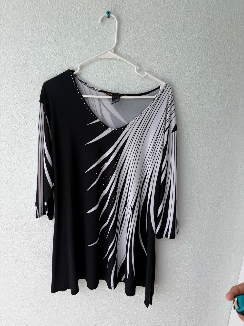 Valentina Black & White Graphic V-Neck Tunic with Rhinestone Detail